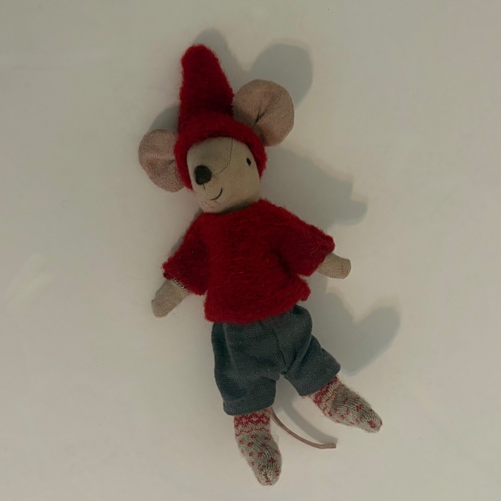 MAILEG Retired Big Brother Mouse Striped Body Christmas Clothes Oufit Hat 5"